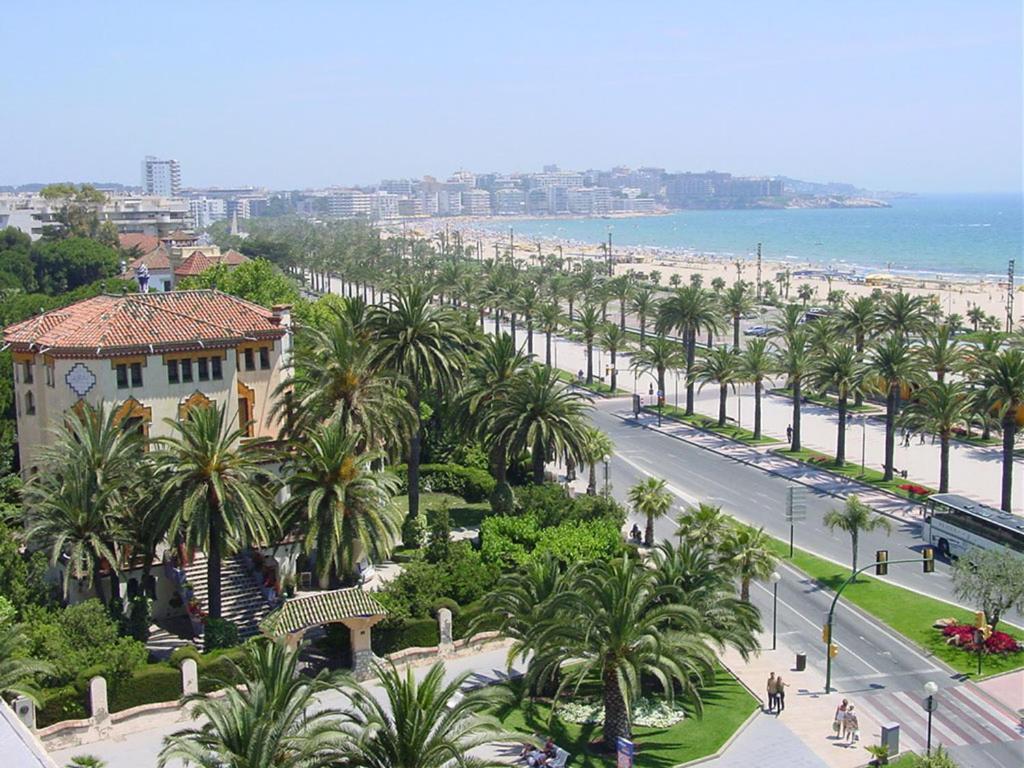 Piso Acogedor Fortuny Salou Bagian luar foto
